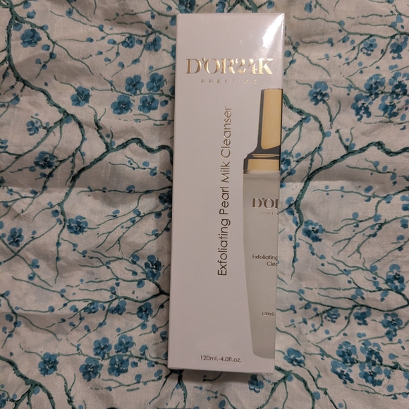 Other - Dor24K Exfoliating Pearl Milk Cleanser - New In Sealed Box